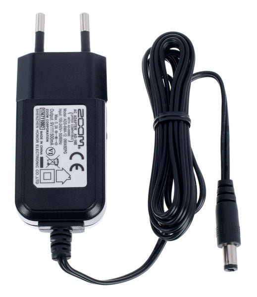 Zoom - AD-16 - ALIMENTATORE 9V / 500MA (POLO NEGATIVO AL CENTRO)
