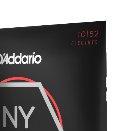 NYXL1052  D'Addario - Corde in nickel per chitarra elettrica, scalatura leggera per i cantini / pesante per i bassi, 10-52