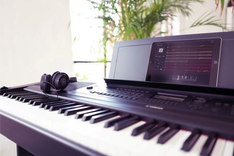 Yamaha DGX 670